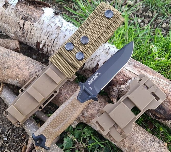 Туристический полевой нож 539-3 Brown (25 см) с огнивом, свистком и чехлом 539-3 Brown фото